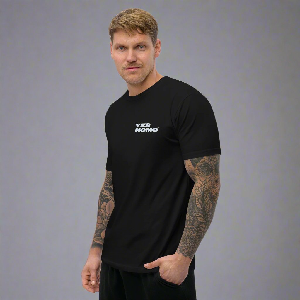 Camiseta justa Break Holes Not Hearts